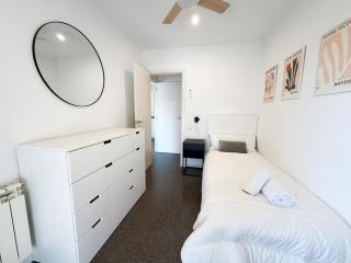 StayVNG Bright & Modern 2BR 322 l Centre Vilanova - 4