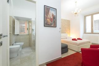 Domus Enea - Colosseo Termini - Rome - 1