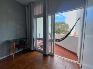Quarto com varanda privada a 160 metros da Praia do Farol da barra lll - 7