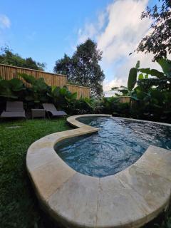 Sunrise Hill Bamboo House-Private Jungle Villa Near Sidemen - 6