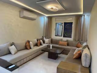 Prachtig appartement op de vierde verdieping met lift en een groot balkon - 8