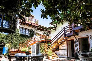 Zoete Inval Travelers Lodge-Backpacker Loft - 0