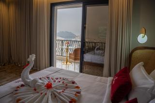 فندق جولدن بلكون-Golden Balcony Hotel - 0