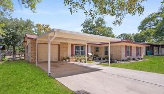 3 BR l Quiet Home with Gazebo l 5 min Medical center l Work room - 5