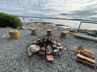 Oceanfront Escape - Studio with Kitchenette - 1