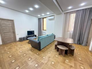 Republic Square Apartments For Families - 9