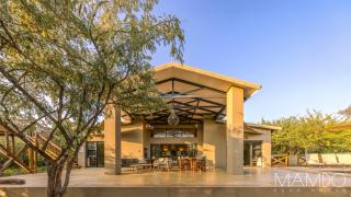 Mamdo Bush House - 1