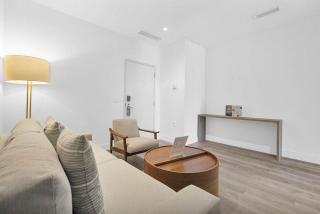 Brickell Prime Location - Studio with Pool & Gym - 1