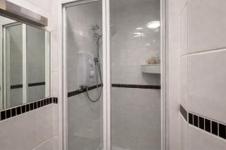 Shoreditch 1-Bedroom Apartment with Washer, Dryer and WiFi near Old Street and Hoxton - 3