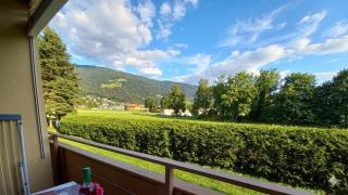 SANDRA Haus KMB Seeappartement am Ossiacher See mit direktem Seezugang und Hallenbad - 1