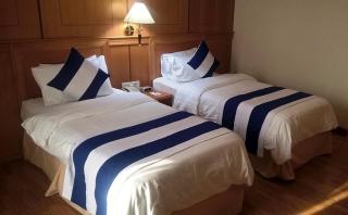 Commodore Palace Hotel - 1