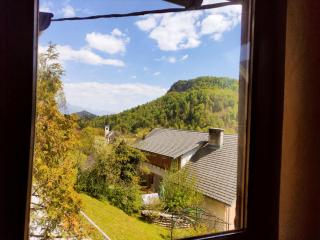 Under Rock Guesthouse - 9