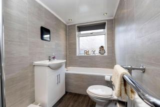 2BR Durham Stay Views Great Transport Links - 6