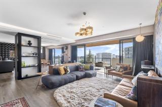 Exclusive Urban Retreat - 0
