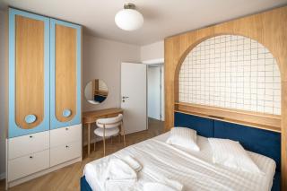 Ultracentral Parliament - 9