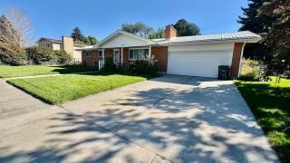 Spacious 4BR Retreat Near Idaho Falls Airport - 1