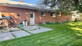 Spacious 4BR Retreat Near Idaho Falls Airport - 3