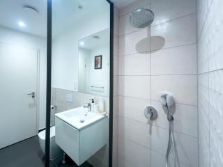 The Bantree Luxury Apartment - 5