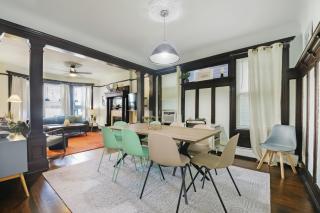 The Vic 3-BR Quick NYC Access & Parking - 5