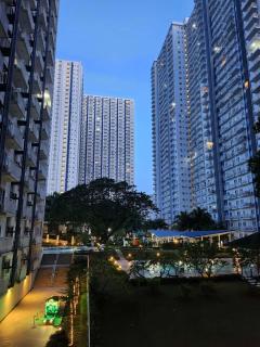The Grass Residences T3 11th floor with balcony - 0