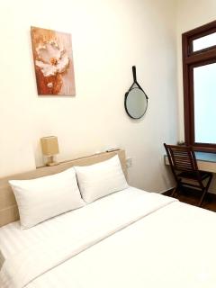 Aura Beachfront Hotel - Apartment - 2