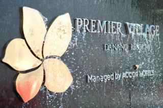 Premier Village-4BR Free Pick Up - 4