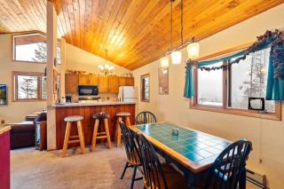 Cozy Ski-In Ski-Out Big Mountain Condo - 1