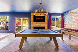 Cowboy Ridge 4BR Spacious Retreat Sleeps 13 - 3