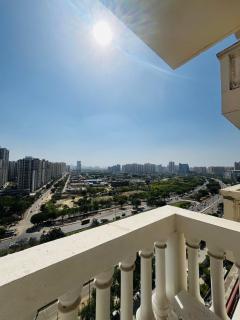 Studio Apartment with Stunning Views & Free Parking in Greater Noida - 0