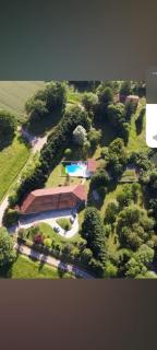 Dépendance pour 1 à 4 pers au calme dans propriété - Marboz - 1