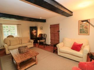 Plush Cottage - 8