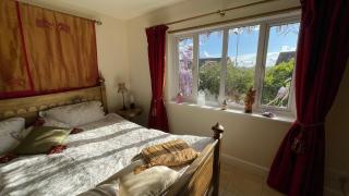 Ensuite Rooms In Beautiful Treemon Retreat With Private Parking - 5