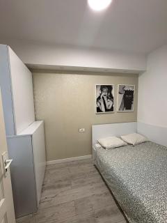 Ziro's Apartment - 8