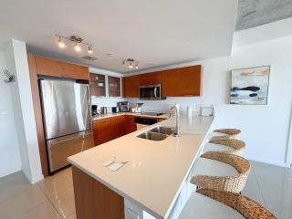 Free Parking Condo in Midtown Miami - 8