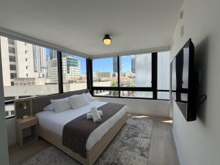 Downtown Miami City Views - Rooftop Pool - 9