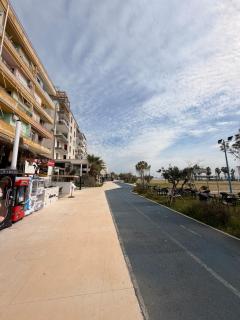 Durres Beachfront Apartment - 3
