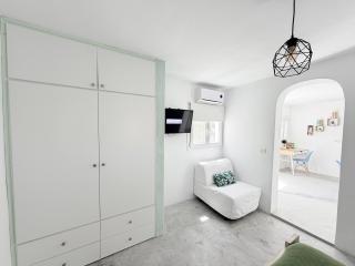 Almond Deluxe Suite - 4