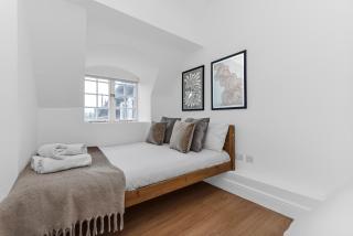 3 Bed 2 Bath in Edgeware Road! - 3