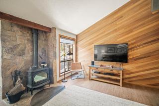 6 Redwood Lane - 2