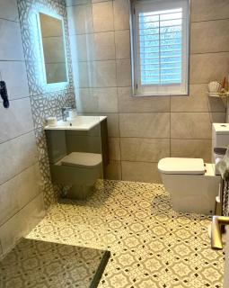 Coastal Cottage in North Wales With Hot Tub - 3