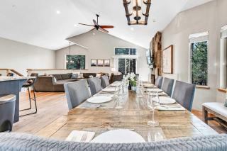 South Lake Tahoe Escape - Gourmet Kitchen & Hot Tub - 3
