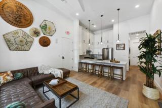 Stylish CBD Condo Suite Walk to French Quarter - 6