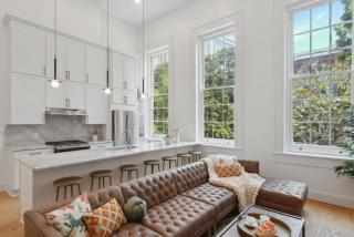 Premium CBD Hotel Suite Near French Quarter - 6