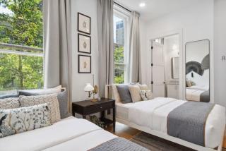 Premium CBD Hotel Suite Near French Quarter - 3