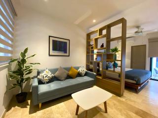 Seaview Roof Pool, Tub, Hammocks, Steps to 5th - 7