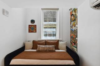 Opulent CBD Hotel Suite Near French Quarter - 2