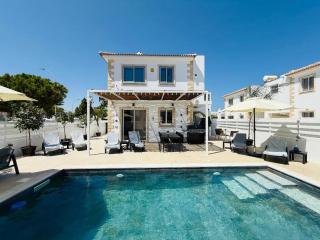 Villa Maria - Central Protaras - 7