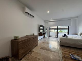 Studio Near 5th, Ocean View Terrace, Pool and Gym - 1