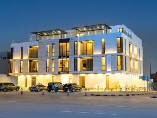 AmaraBlvd 1BR Specious Living Room Blvd View 2 - 5