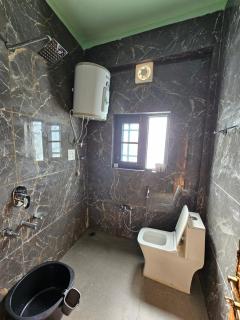 Hotel Riverwood Kokernag - 1